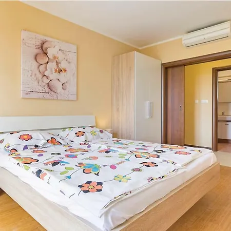 Apartments Vea Pula Exterior photo